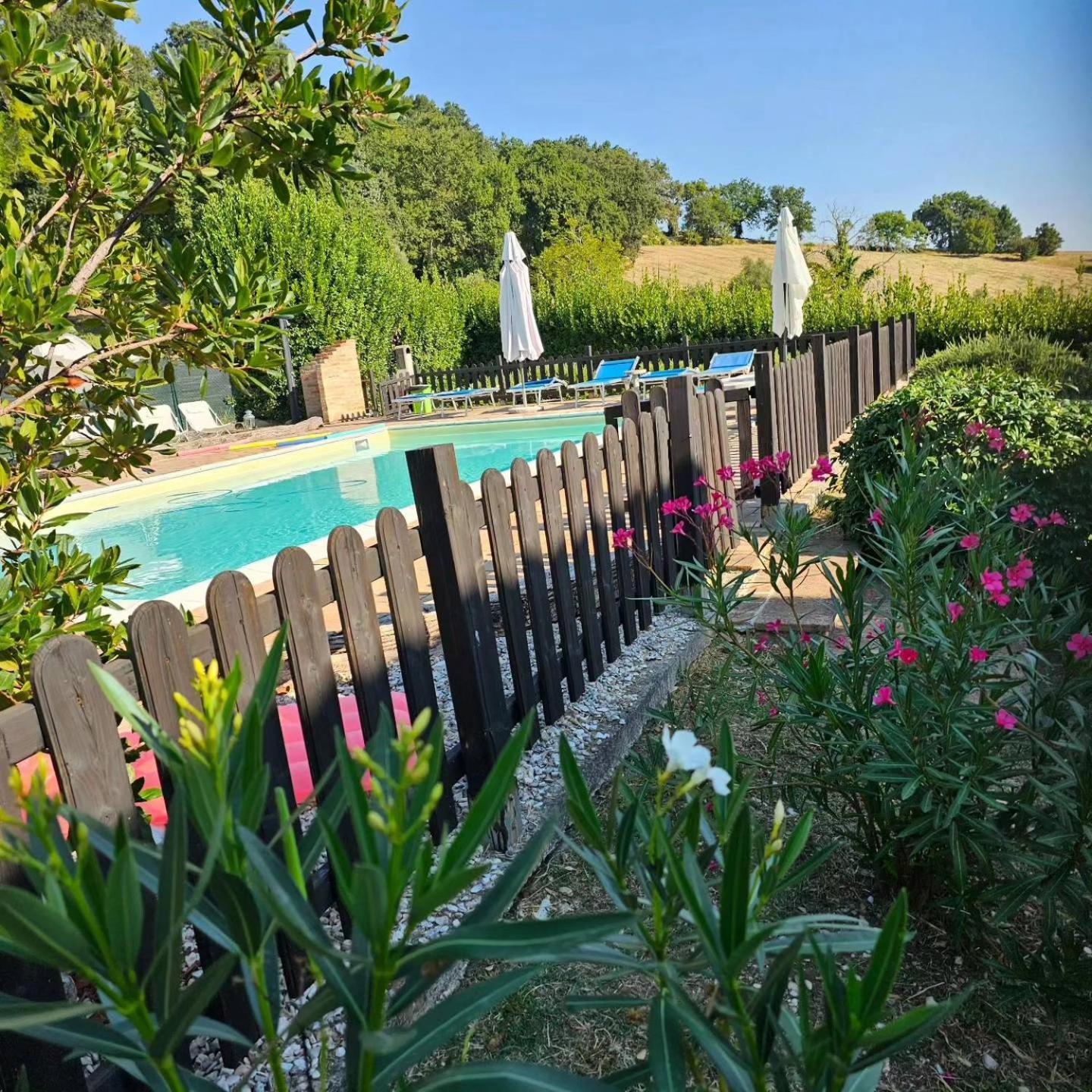 Il Casale Di Aurora Country House Colmurano Exterior photo