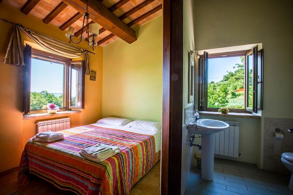 Il Casale Di Aurora Country House Colmurano Exterior photo